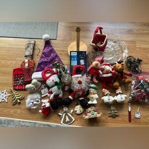 Big christmas decor items